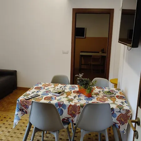 New Seaside Vintage Apartment, 20m To The Beach, Wi-fi&terrace