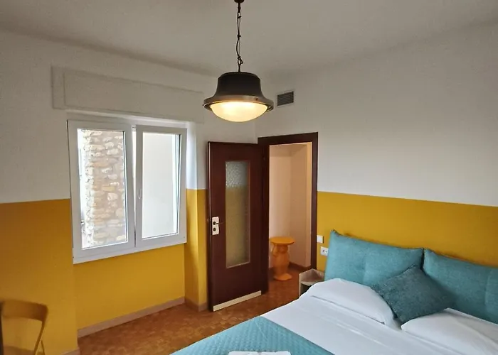 New Seaside Vintage Apartment, 20m To The Beach, Wi-fi&terrace Bordighera