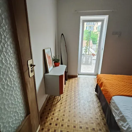 New Seaside Vintage Apartment, 20m To The Beach, Wi-fi&terrace
