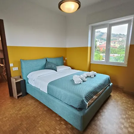 Apartment New Seaside Vintage Apartment, 20m To The Beach, Wi-fi&terrace