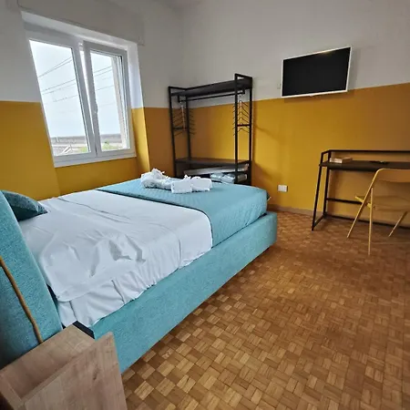 New Seaside Vintage Apartment, 20m To The Beach, Wi-fi&terrace Apartment Bordighera
